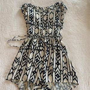 Gianni Bini Open Back Romper Small